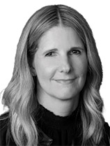 [MISSING IMAGE: ph_jenniferwitz-bw.jpg]